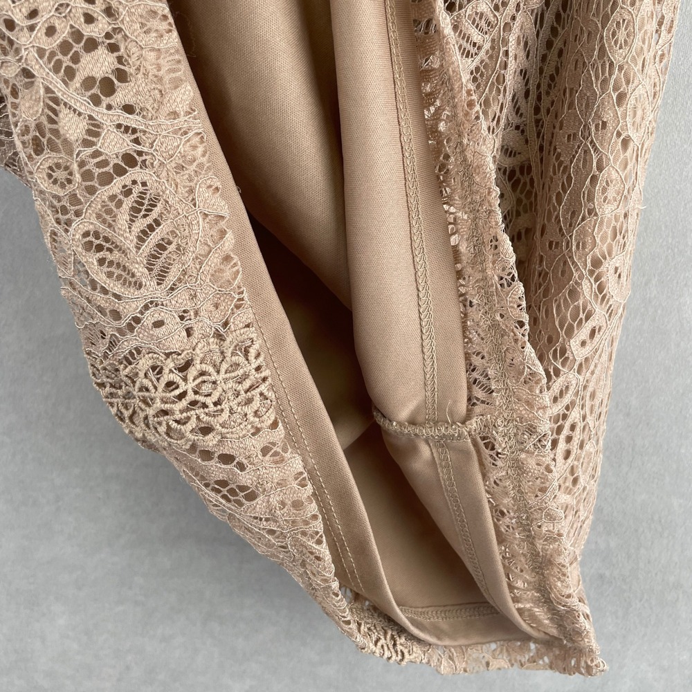 Cable & Gauge Womens Tan Floral Lace High Neck Sleeveless‎ Shell Coquette Top M - Picture 5 of 8